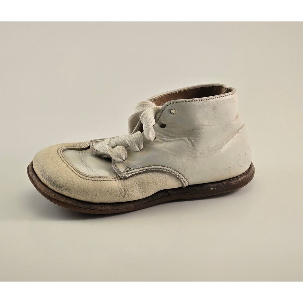 Vintage Baby Shoe Buster Brown Single Shoe for Crafts Repurposing Altered Art - Picture 4 of 5